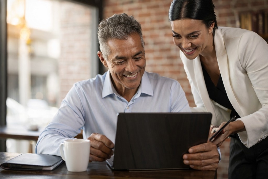 Signature d'un acte de transmission d'entreprise avec conseil notarial